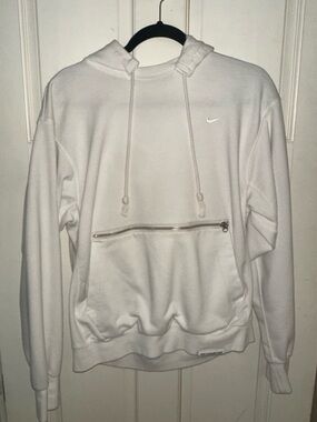 Nike White Dri-FIT Pullover Hoodie with Subtle Swoosh